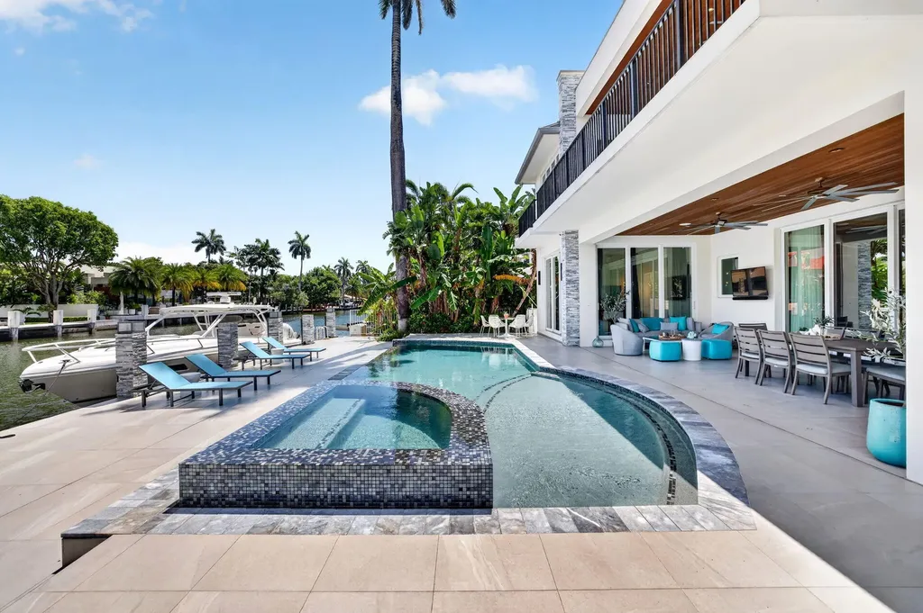 39 Pelican Drive Fort Lauderdale FL 33301