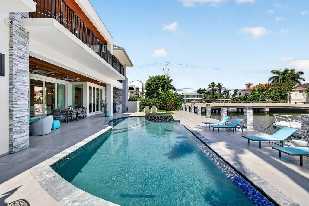 39 Pelican Drive Fort Lauderdale FL 33301