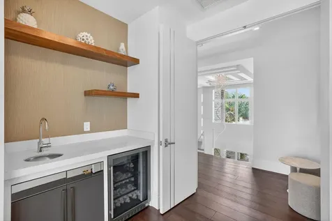 39 Pelican Drive Fort Lauderdale FL 33301