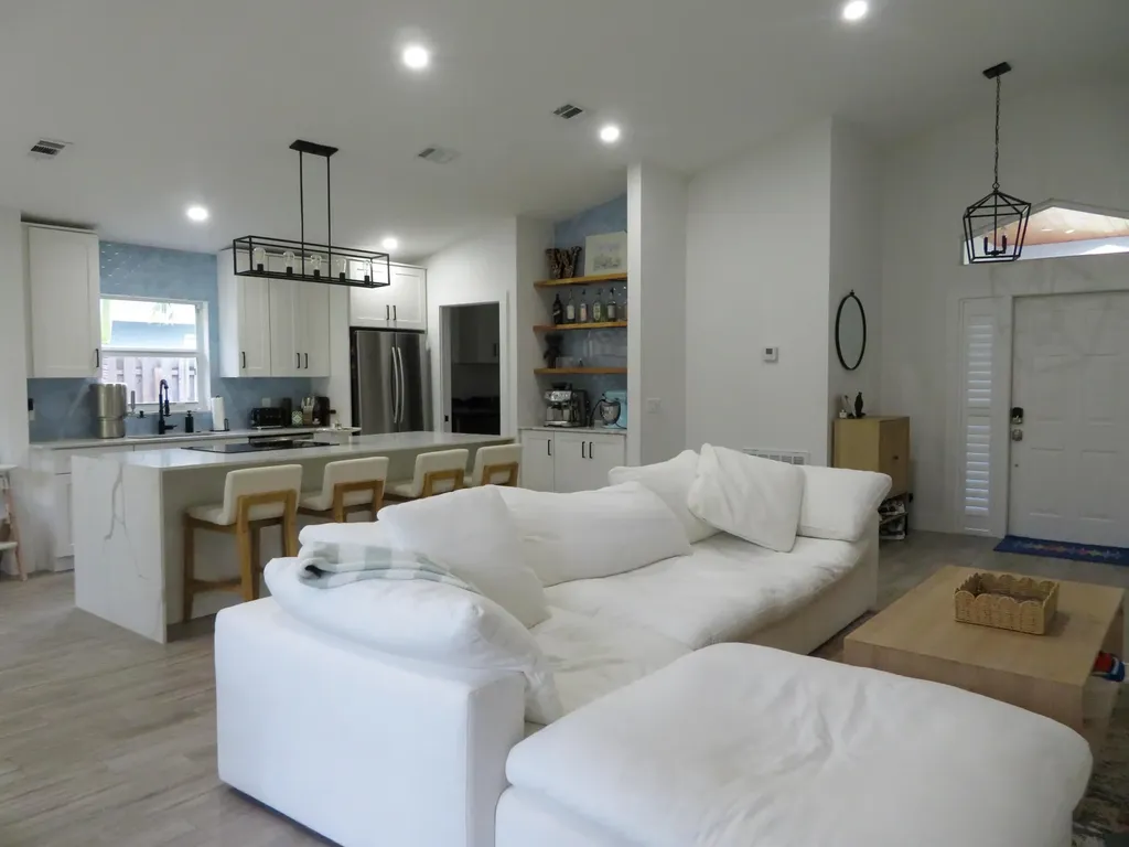 6070 Garrett Street Jupiter FL 33458