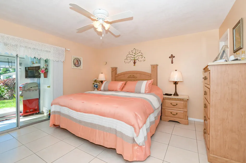 18 Lake Vista Trail Port St Lucie FL 34952
