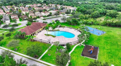 9323 Breakers Row Fort Pierce FL 34945