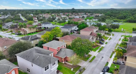 9323 Breakers Row Fort Pierce FL 34945