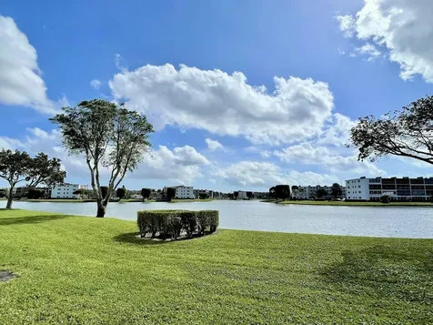 1030 Rexford B Boca Raton FL 33434