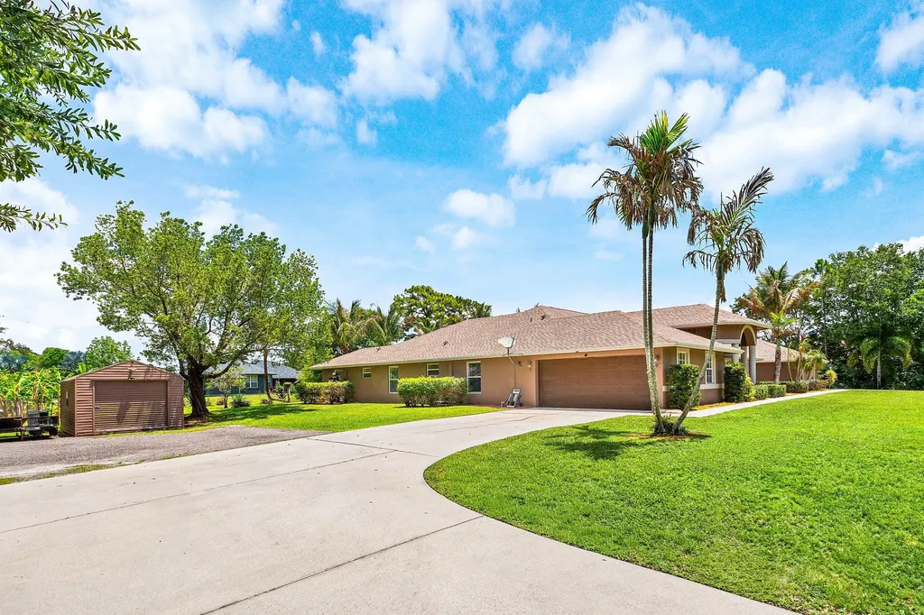 13615 61st Lane N West Palm Beach FL 33412