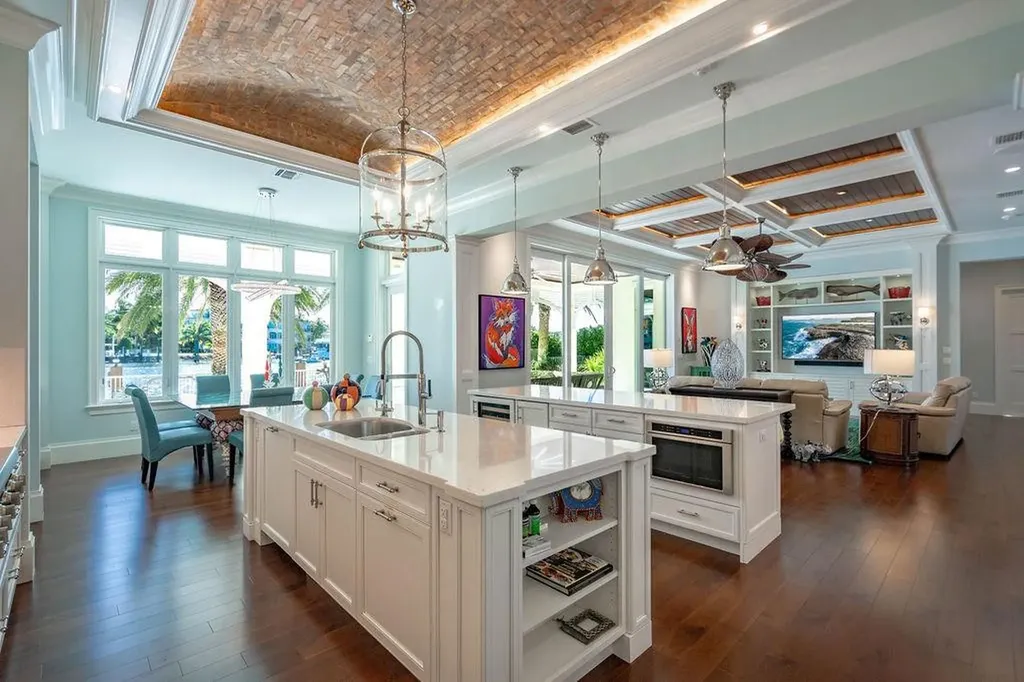 2798 NE 24th Street Lighthouse Point FL 33064