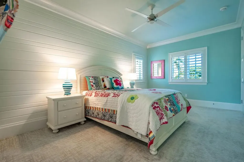 2798 NE 24th Street Lighthouse Point FL 33064