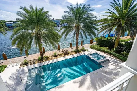 2798 NE 24th Street Lighthouse Point FL 33064