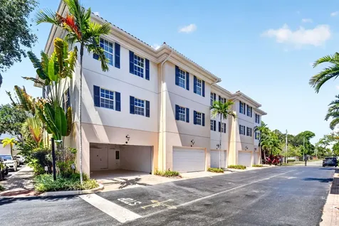 2502 N Dixie Highway Lake Worth Beach FL 33460