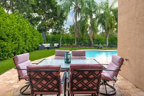622 S Peppergrass Run S Royal Palm Beach FL 33411