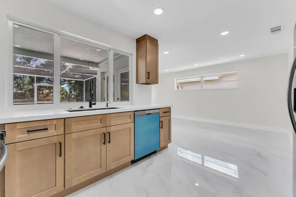 9351 NW 20th Place Sunrise FL 33322