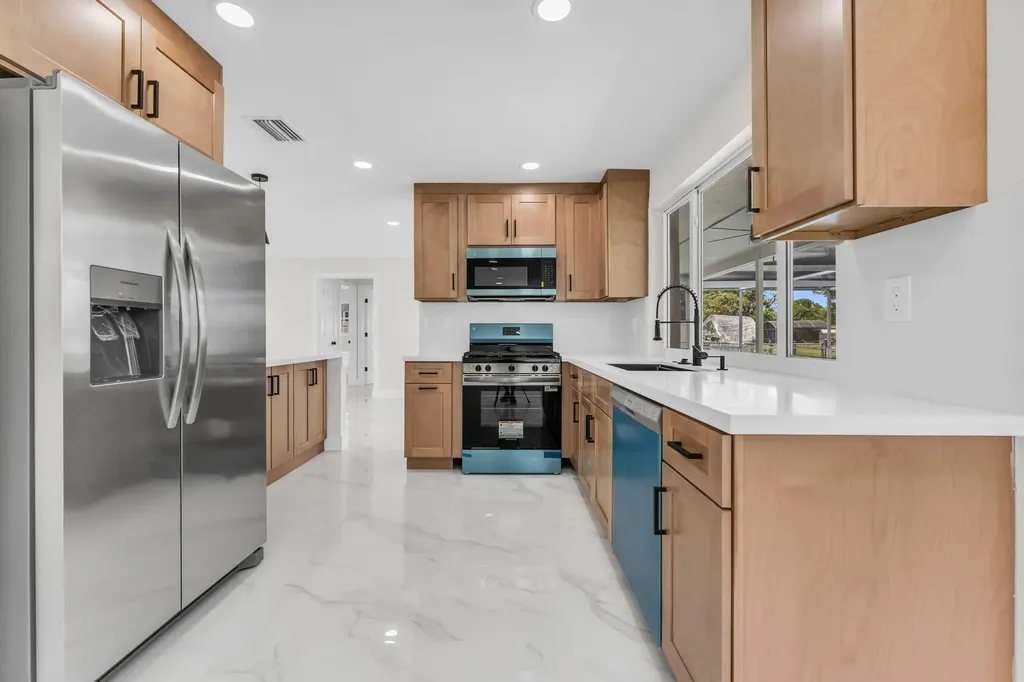 9351 NW 20th Place Sunrise FL 33322