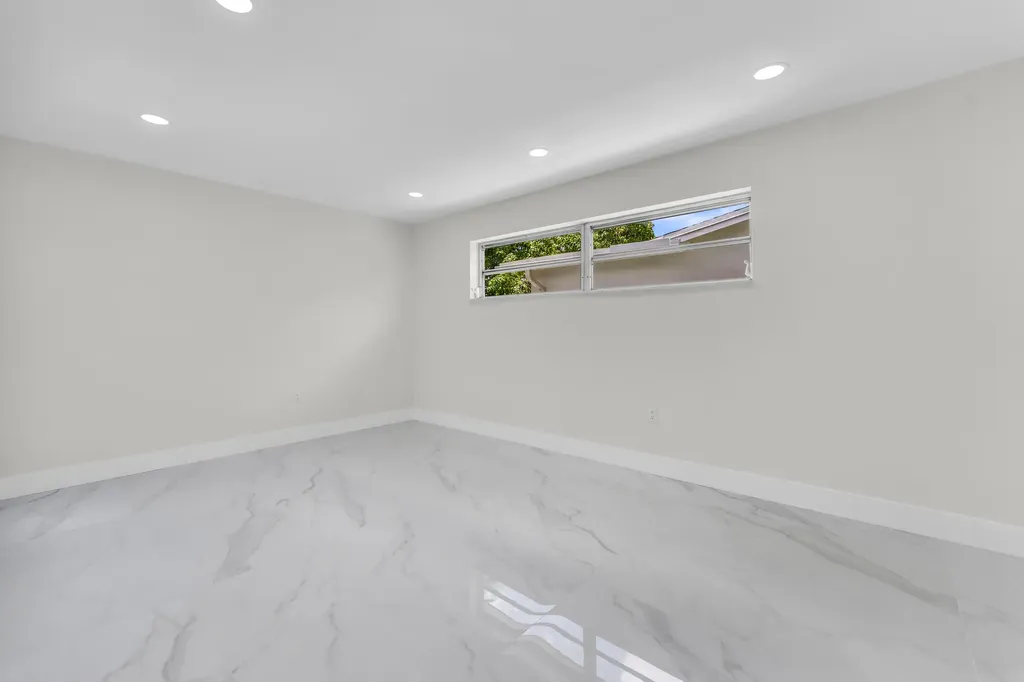9351 NW 20th Place Sunrise FL 33322