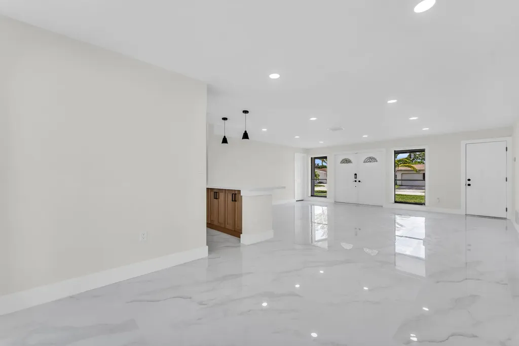 9351 NW 20th Place Sunrise FL 33322