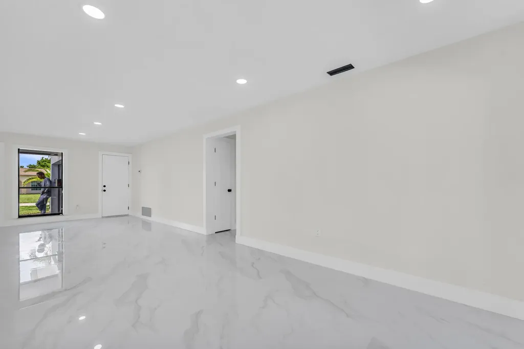 9351 NW 20th Place Sunrise FL 33322