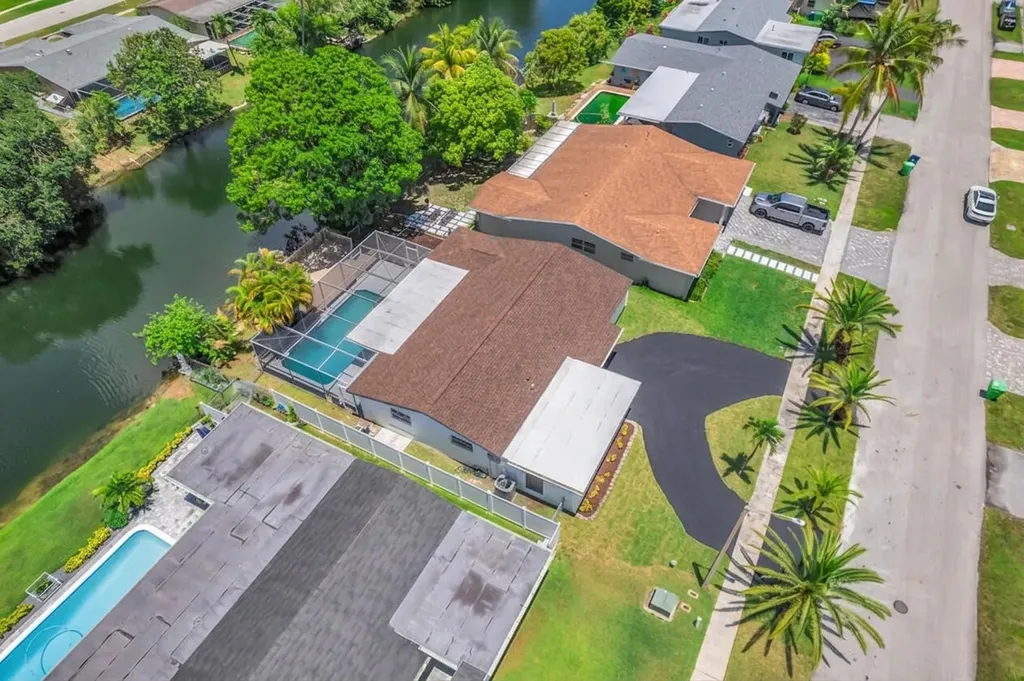 9351 NW 20th Place Sunrise FL 33322