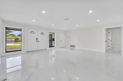 9351 NW 20th Place Sunrise FL 33322