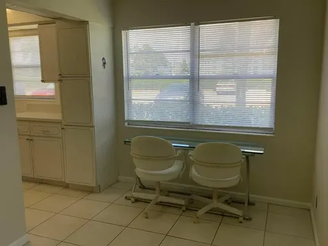 560 Fanshaw Boca Raton FL 33434