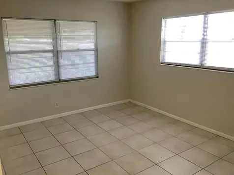 560 Fanshaw Boca Raton FL 33434