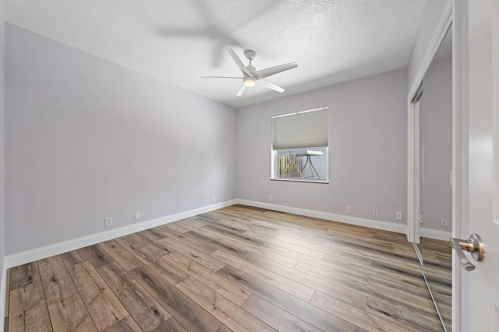 13928 N 82nd Lane Lane N The Acreage FL 33412