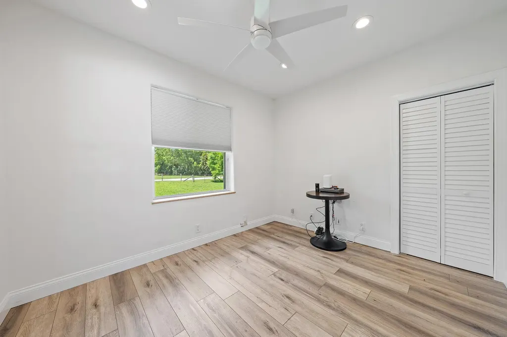 13928 N 82nd Lane Lane N The Acreage FL 33412