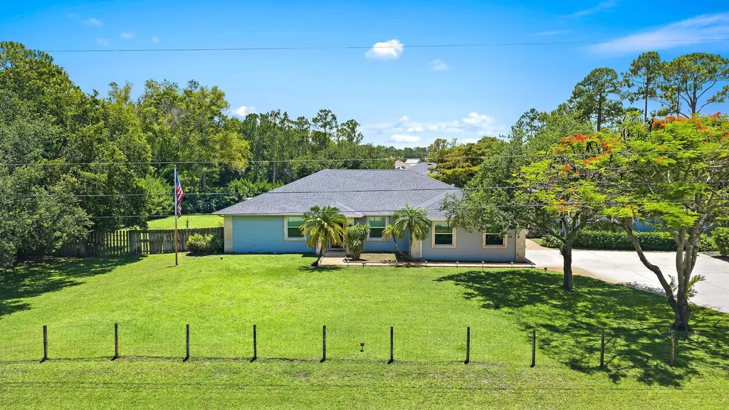 13928 N 82nd Lane Lane N The Acreage FL 33412