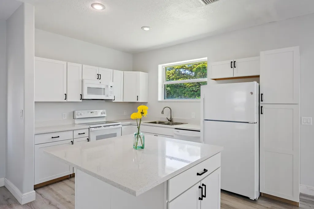 13928 N 82nd Lane Lane N The Acreage FL 33412