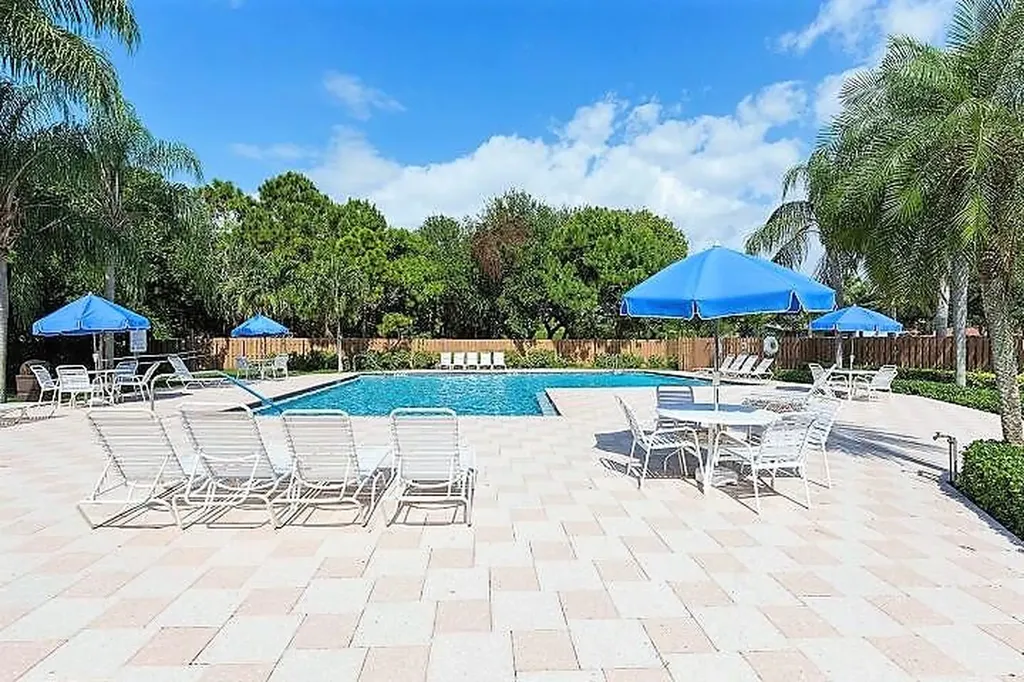 320 Norwood Terrace Boca Raton FL 33431