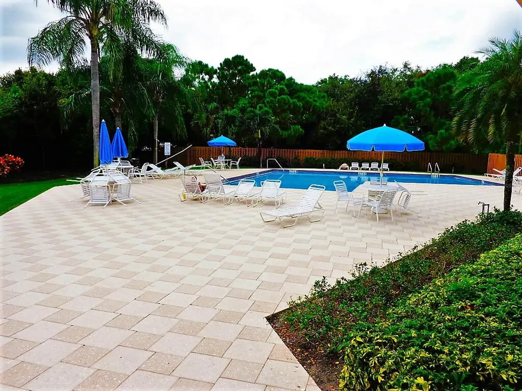 320 Norwood Terrace Boca Raton FL 33431