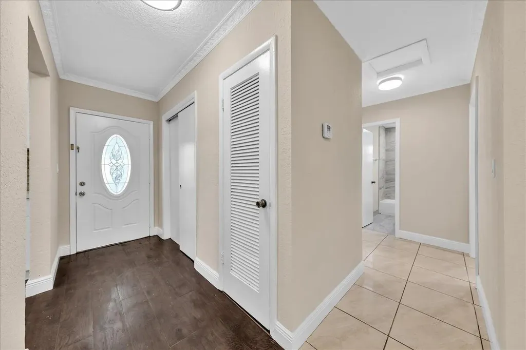 4641 SW 43rd Avenue Dania Beach FL 33314