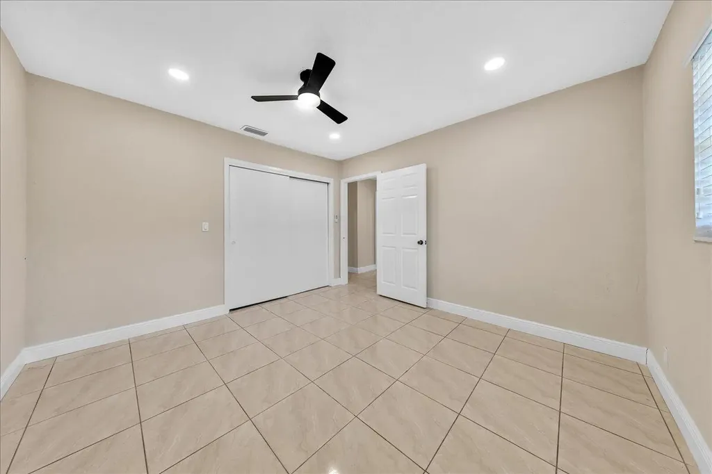 4641 SW 43rd Avenue Dania Beach FL 33314