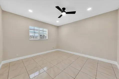 4641 SW 43rd Avenue Dania Beach FL 33314