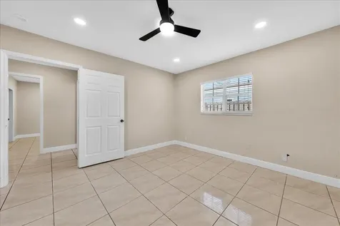 4641 SW 43rd Avenue Dania Beach FL 33314