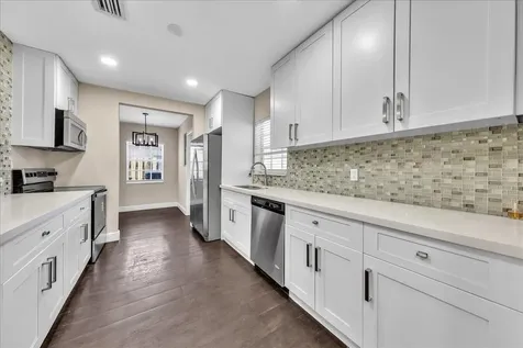 4641 SW 43rd Avenue Dania Beach FL 33314