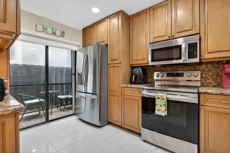 3327 Carambola Circle S Coconut Creek FL 33066
