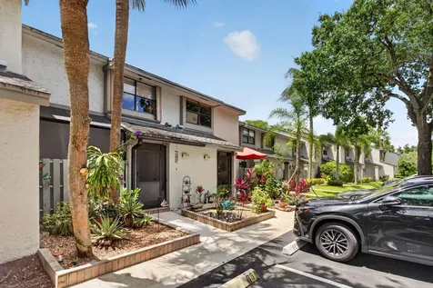 3327 Carambola Circle S Coconut Creek FL 33066