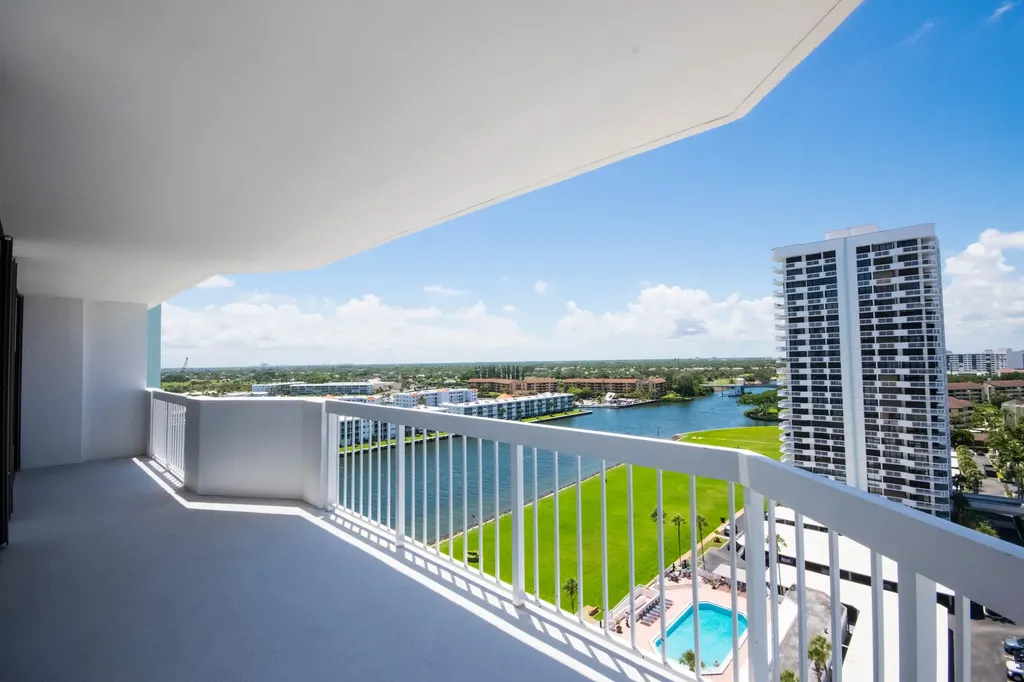 115 Lakeshore Drive North Palm Beach FL 33408