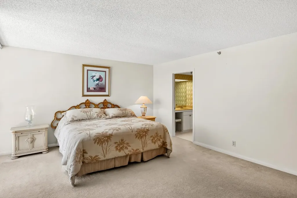 115 Lakeshore Drive North Palm Beach FL 33408