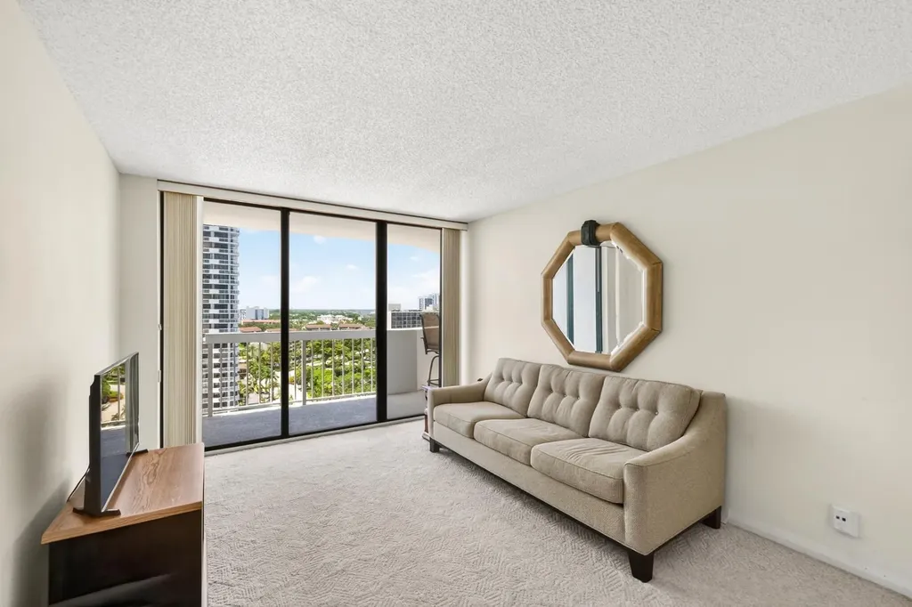 115 Lakeshore Drive North Palm Beach FL 33408