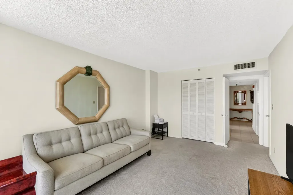115 Lakeshore Drive North Palm Beach FL 33408
