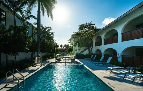 1075 Spanish River Road Boca Raton FL 33432
