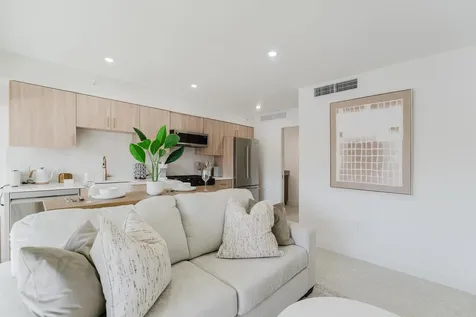 1075 Spanish River Road Boca Raton FL 33432