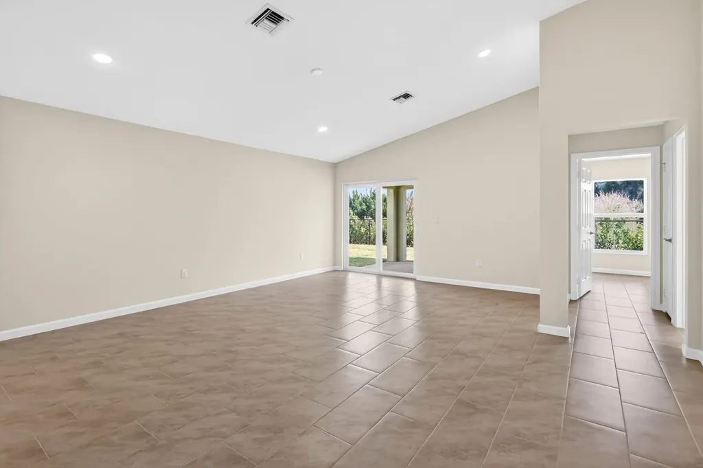 134 SW Seminole Crossing Court SW Indiantown FL 34956
