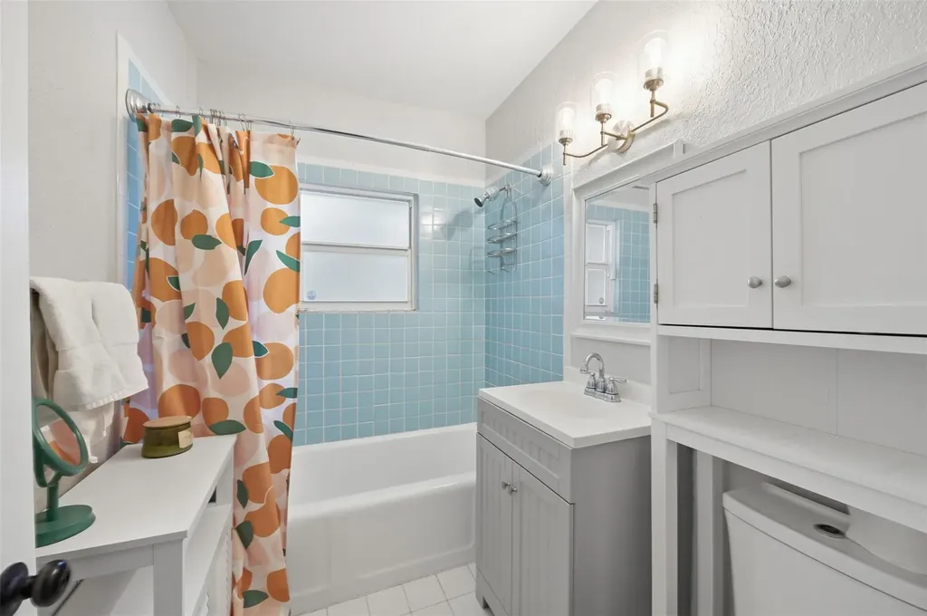 117 S Palmway Lake Worth Beach FL 33460