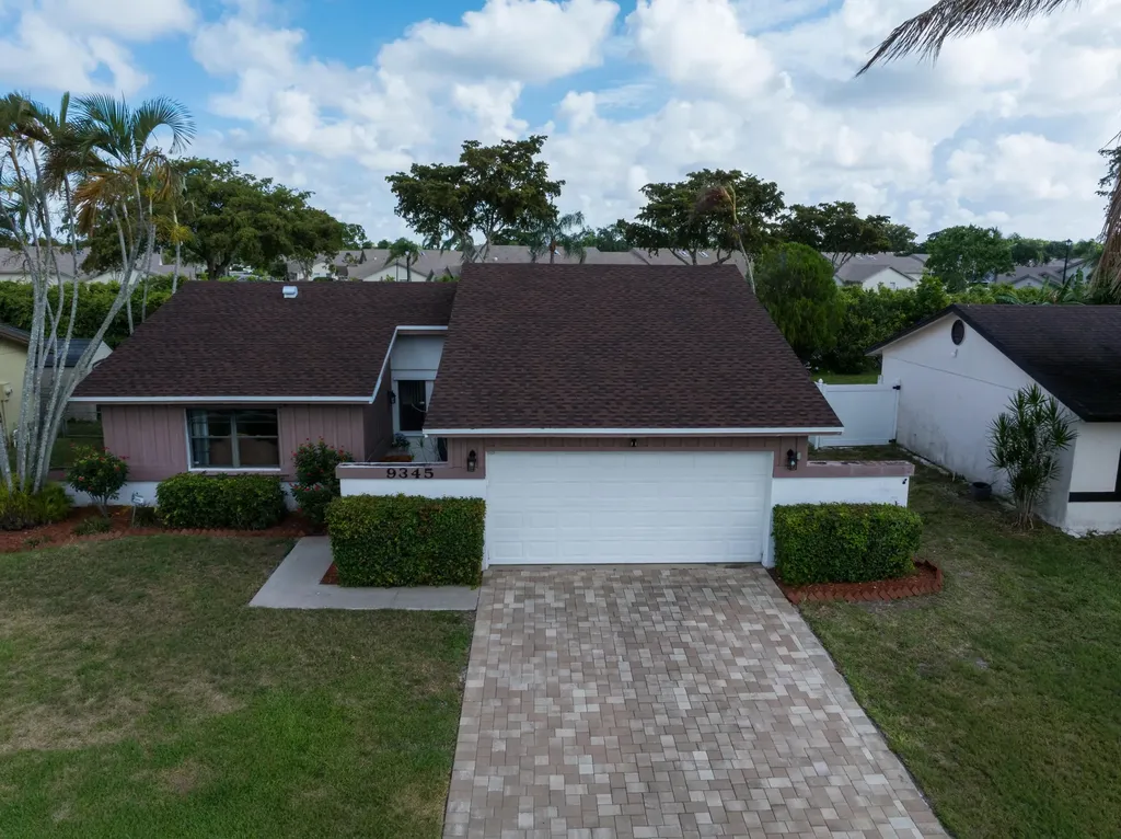 9345 Affirmed Lane Boca Raton FL 33496