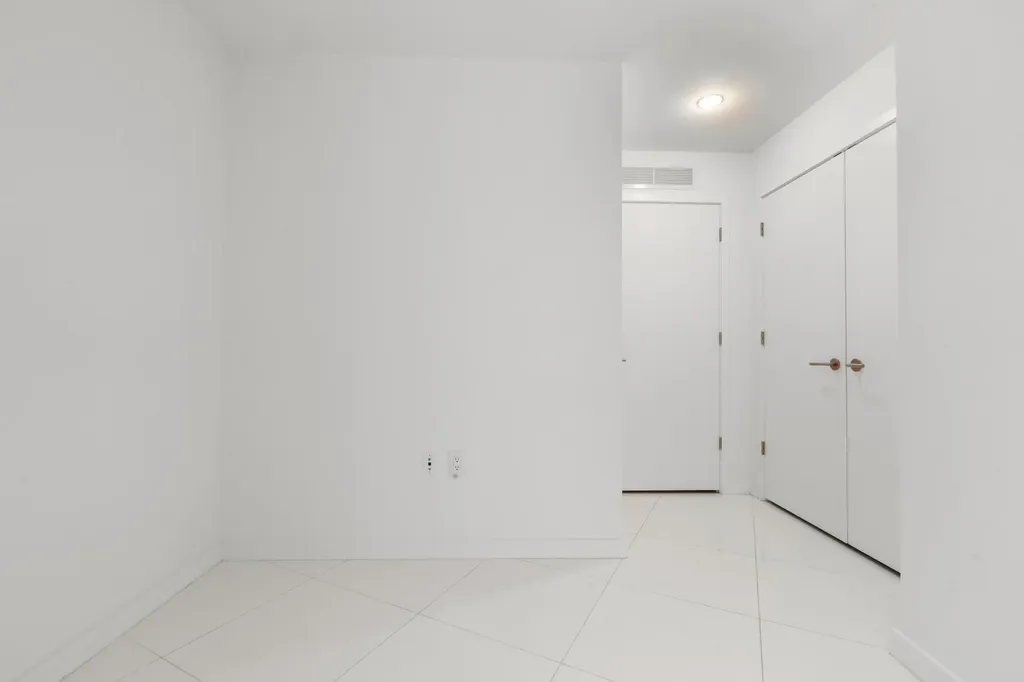 851 NE 1st Avenue Miami FL 33130
