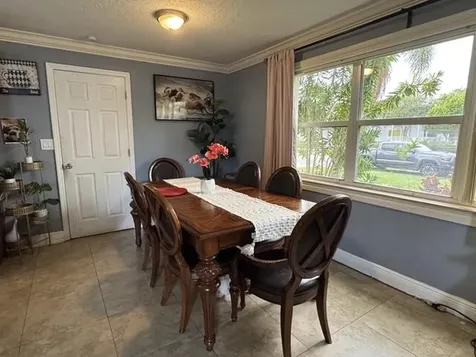 5636 NE 5th Avenue Oakland Park FL 33334