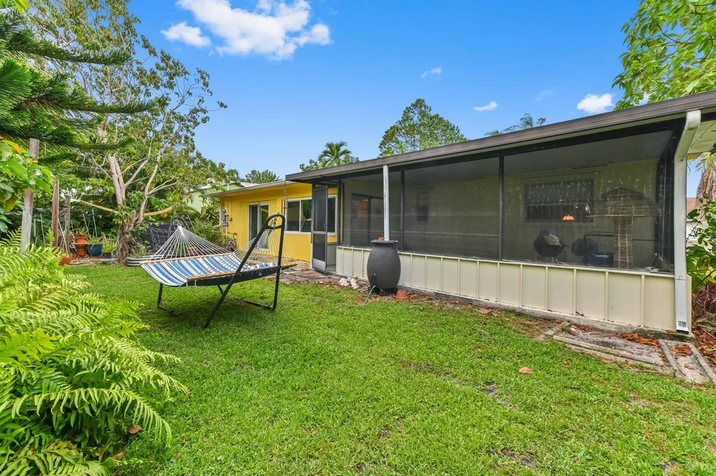 3002 Cardinal Drive Delray Beach FL 33444