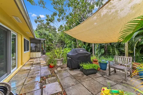 3002 Cardinal Drive Delray Beach FL 33444