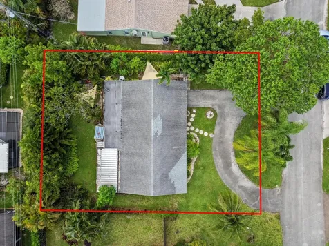 3002 Cardinal Drive Delray Beach FL 33444